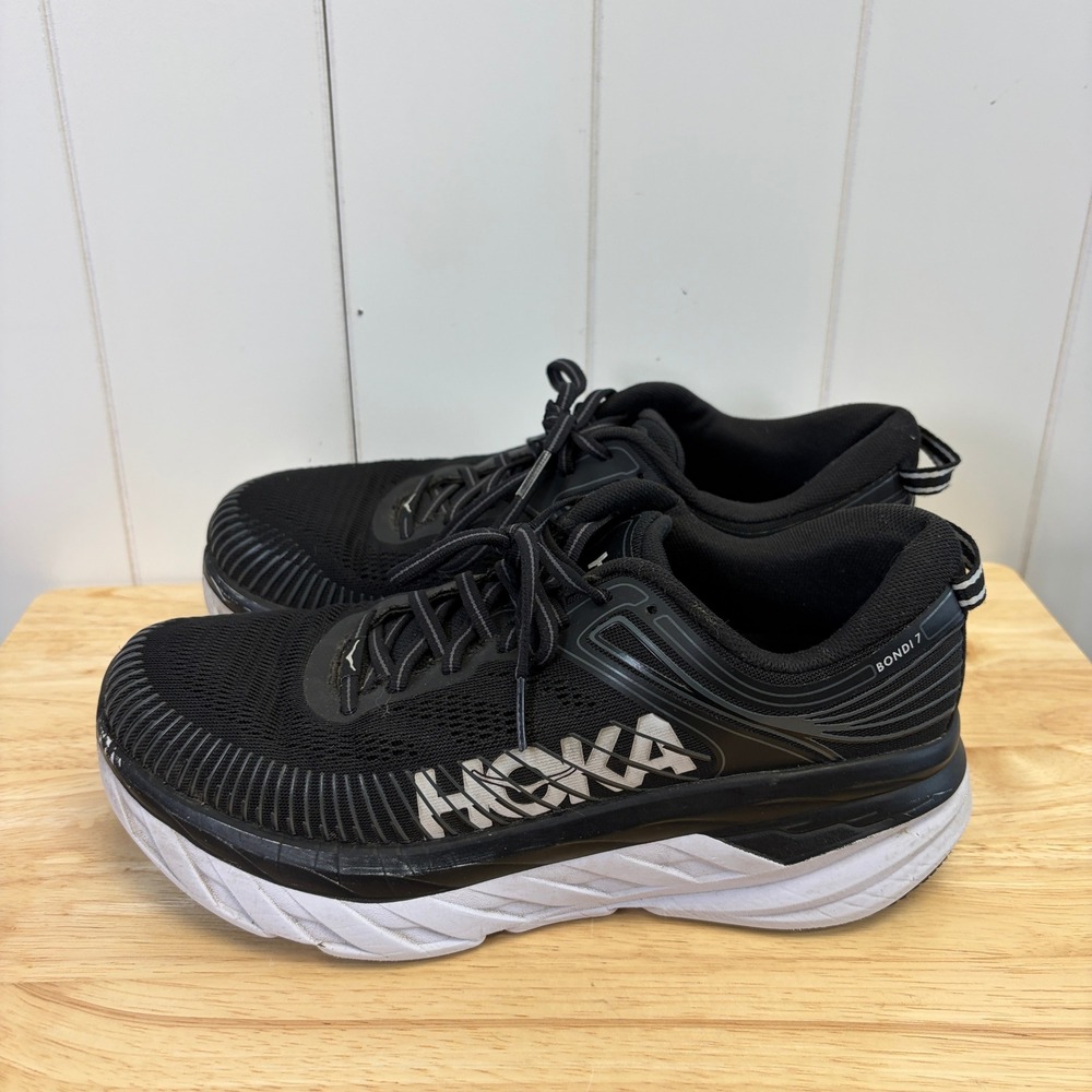 Hoka One One Bondi 7 Running Shoes Women Size 10D Athleisure Performance Comfort